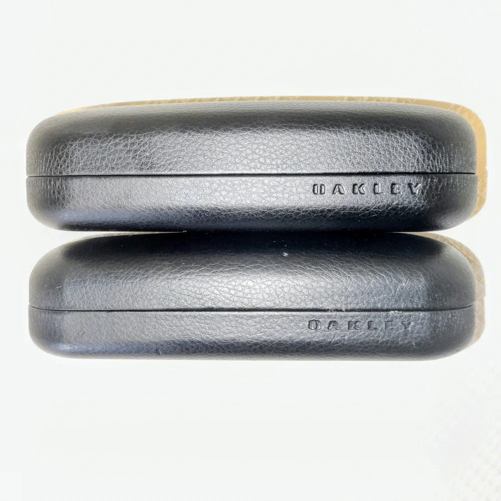 Oakley 2-Eyeglasses‎ Cases